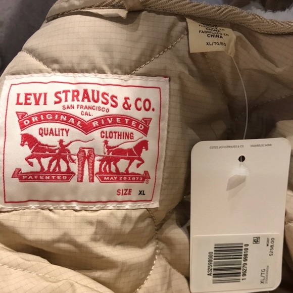 🍁NWT Levi’s MARLOWE oversized reversable Sherpa jacket coat - Picture 12 of 12